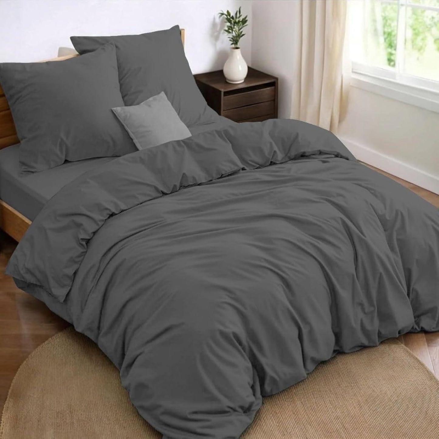 Graphite Elegance™ Bedding Set